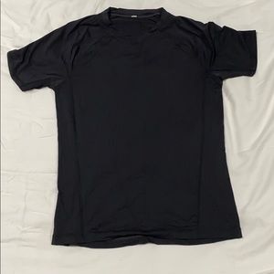 Men’s lululemon - Mesh Tee -M
